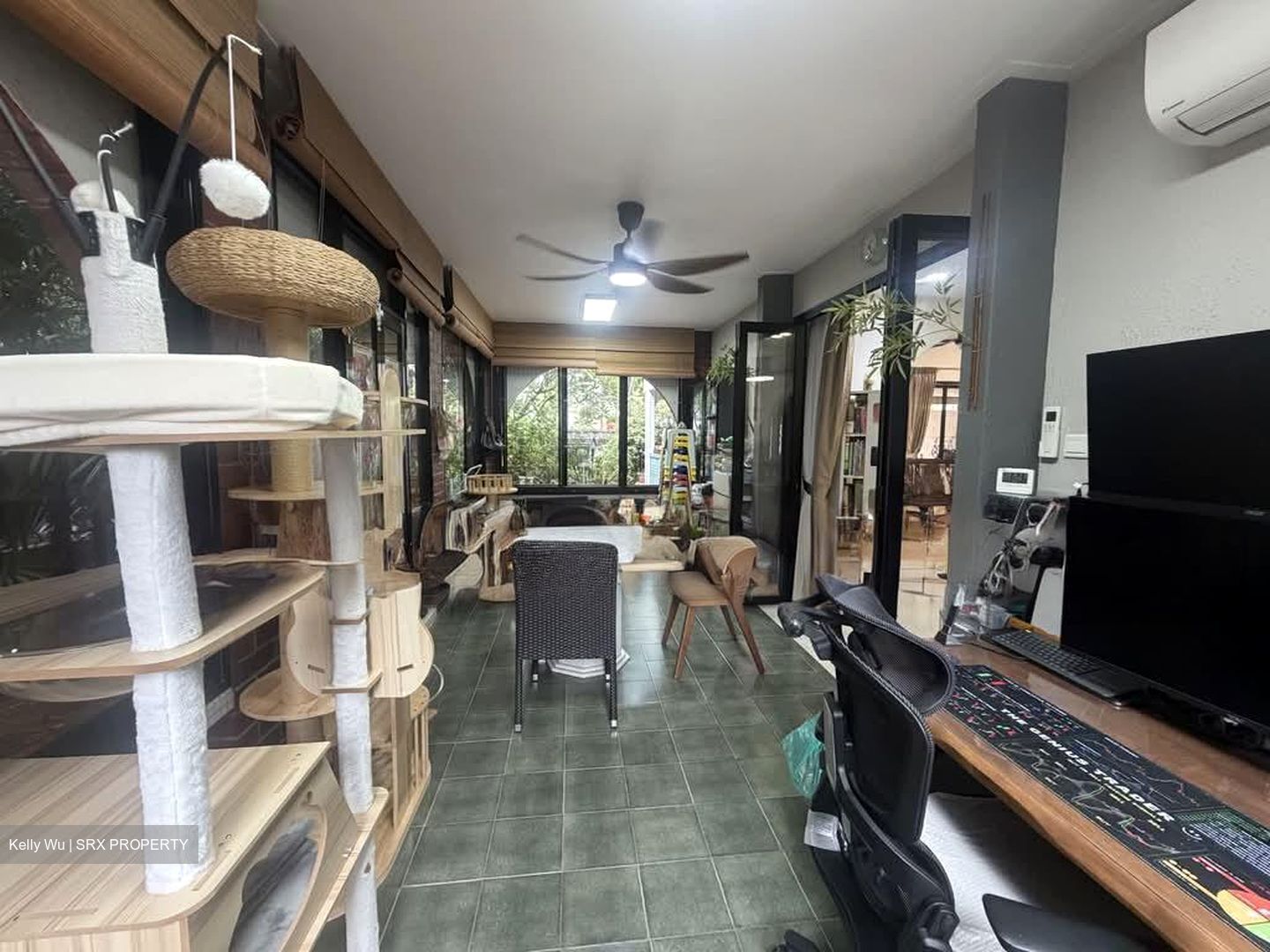 The Top Residence (D19), Terrace #560430971